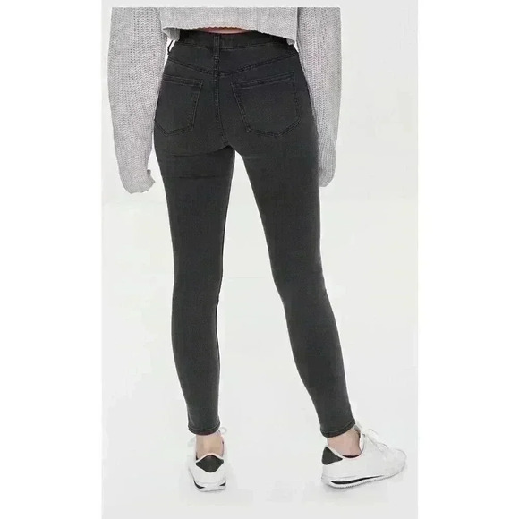 Forever 21 Mid Rise Skinny Jeans - Picture 6 of 8